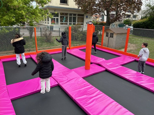 Trampoline 6 Pistes