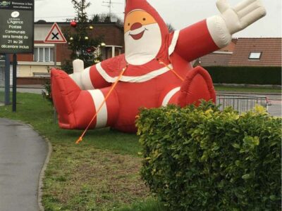 Père Noël Gonflable Géant